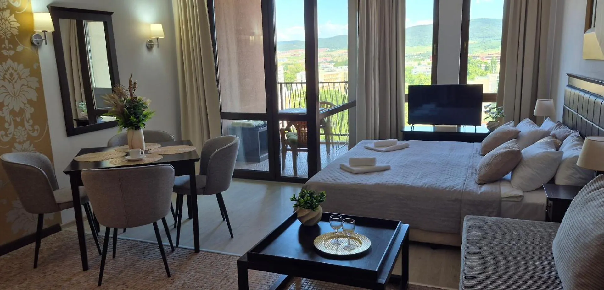 Patrick'S Apartment - Royal Beach Солнечный берег Болгария